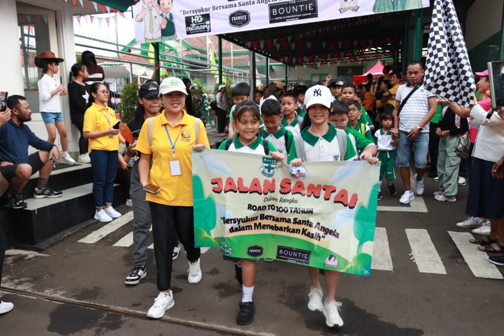 Acara Kebersamaan Songsong 100 Tahun Biara, TK, SD Yuwati Bhakti